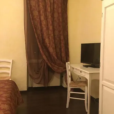 Pensjonat Vecchio Pavone 2*