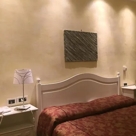 Vecchio Pavone Maison d'hôtes 2*