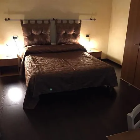 Vecchio Pavone Pensjonat Caselle Torinese