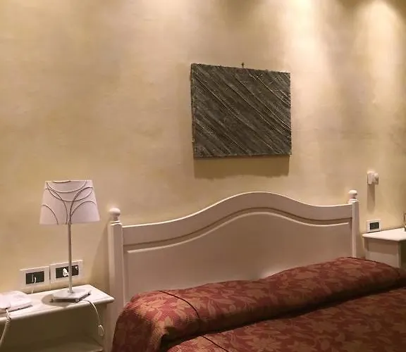 Vecchio Pavone ゲストハウス 2*